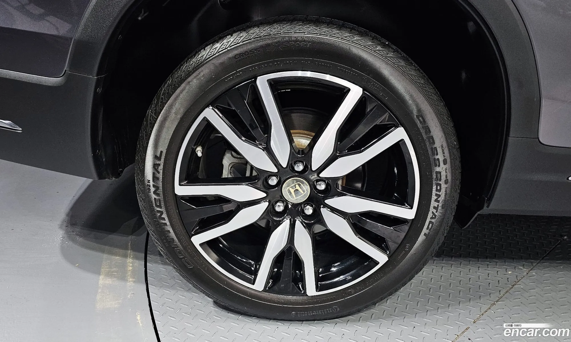 Honda Pilot 2019 5FNYF6800KB201033 — 17