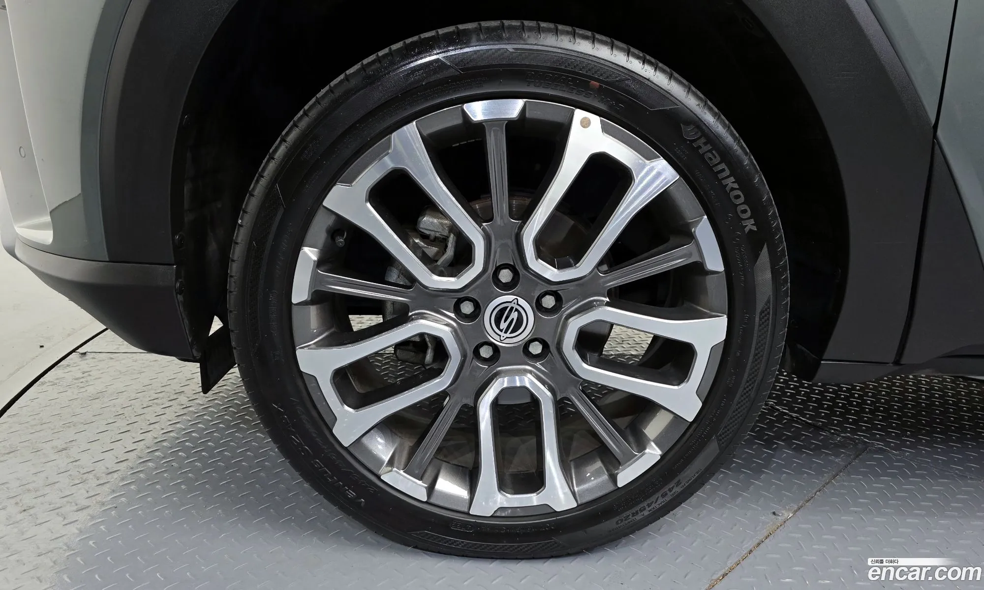 KG Mobility (SsangYong) Torres 2022 — 10