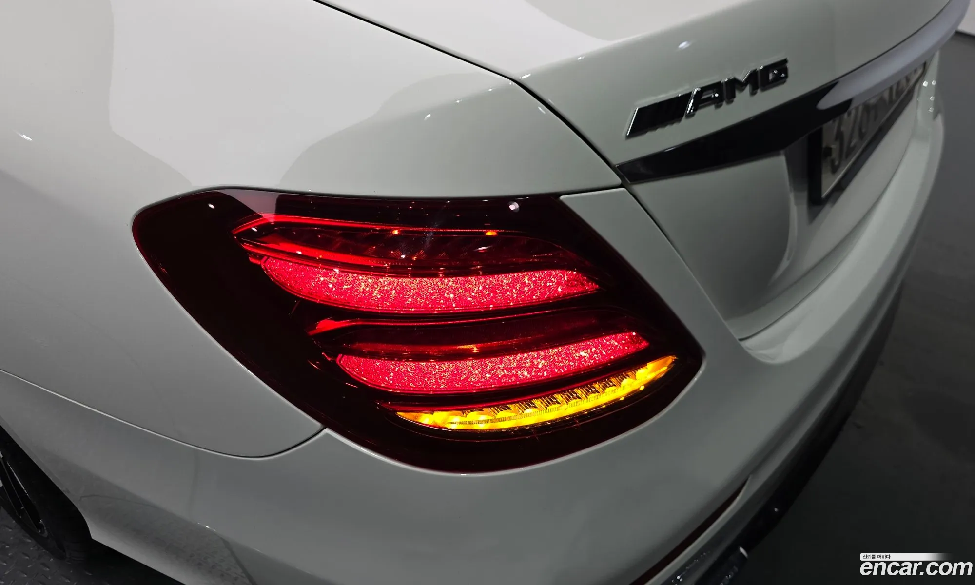 Mercedes-Benz E-Class W213 2018 — 30