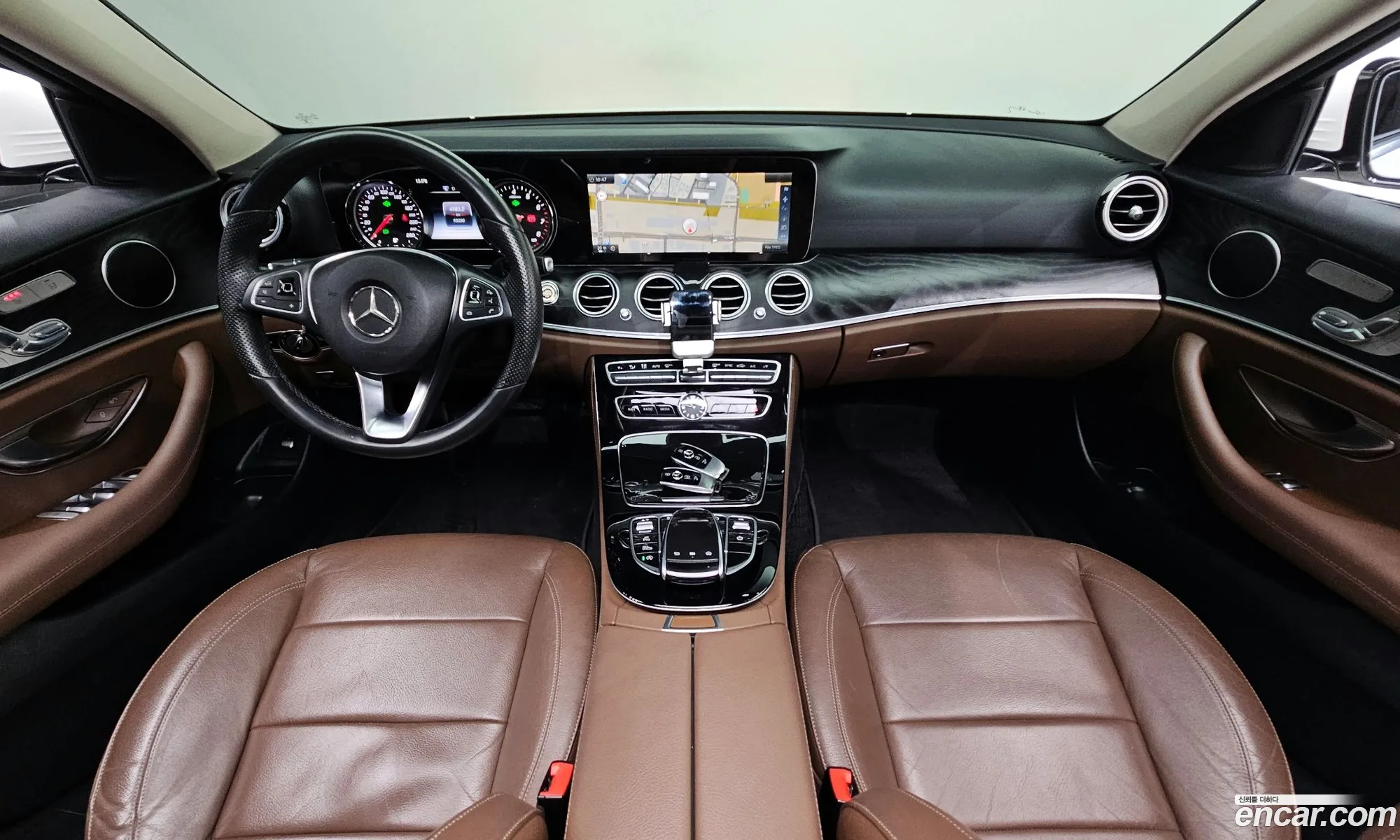 Mercedes-Benz E-Class W213 2017 WDDZF4CB2HA277254 — 29