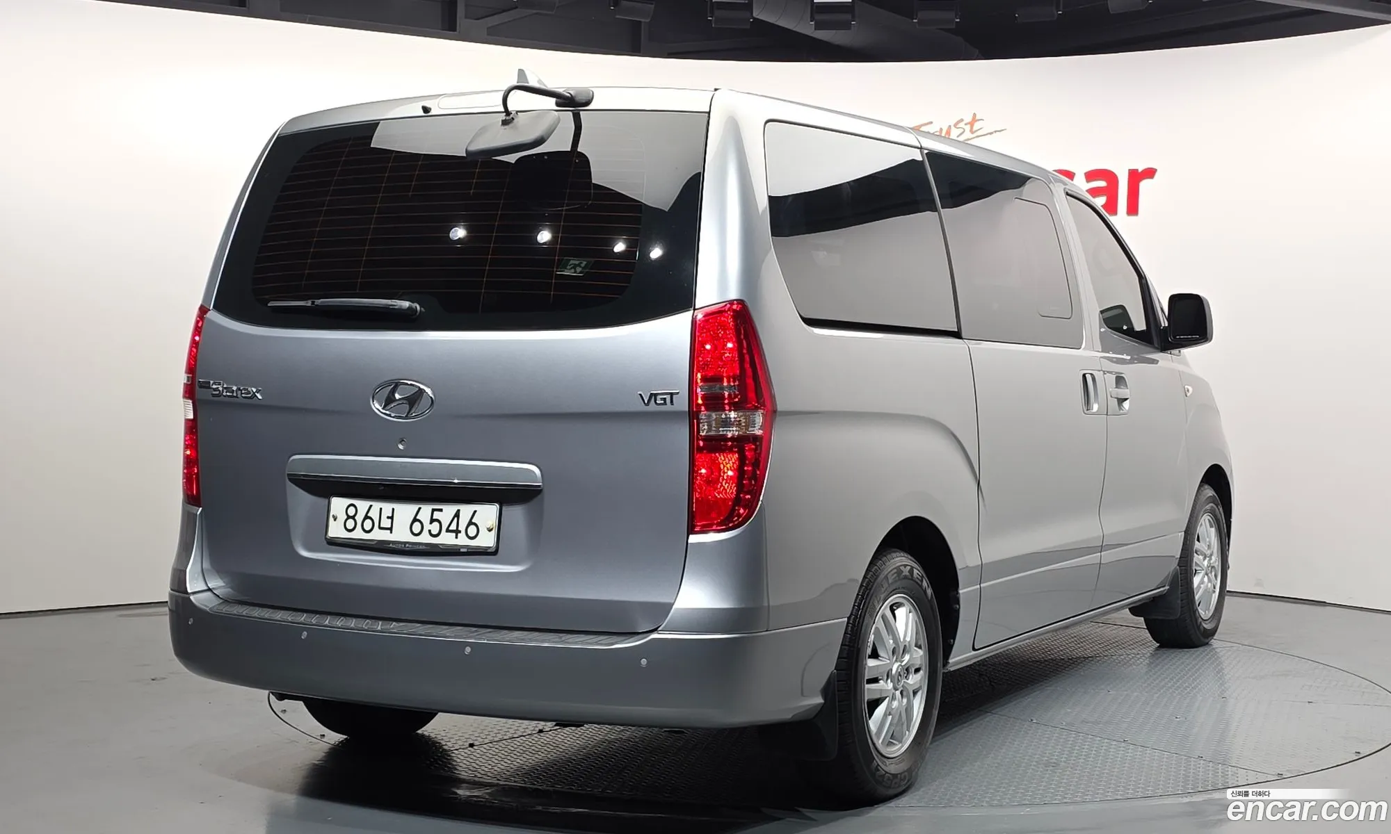 Hyundai Grand Starex 2019 — 19