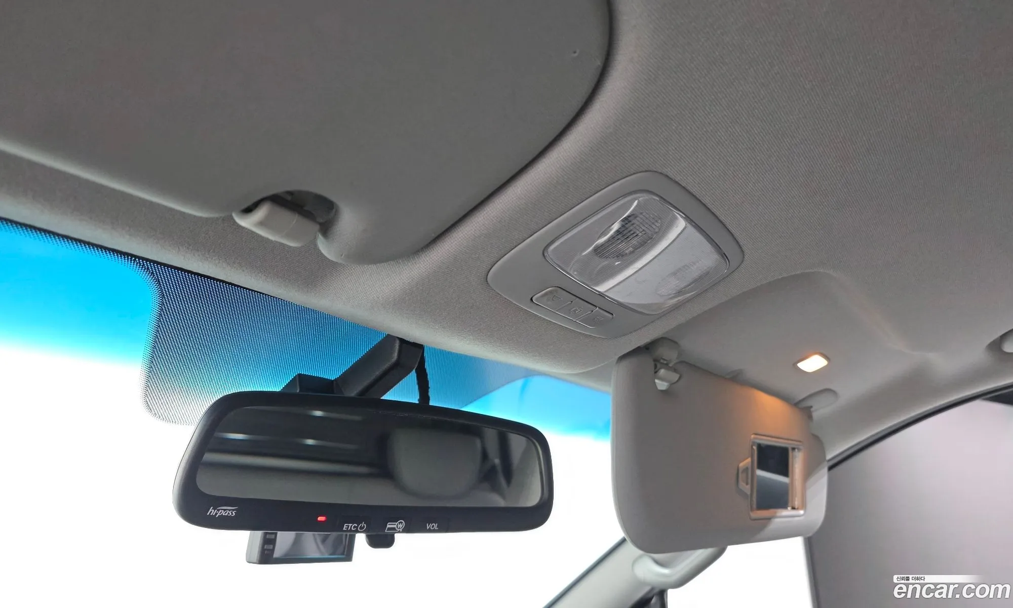 Hyundai Grand Starex 2019 — 17