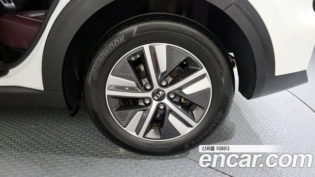 Kia Niro 2020 — 28