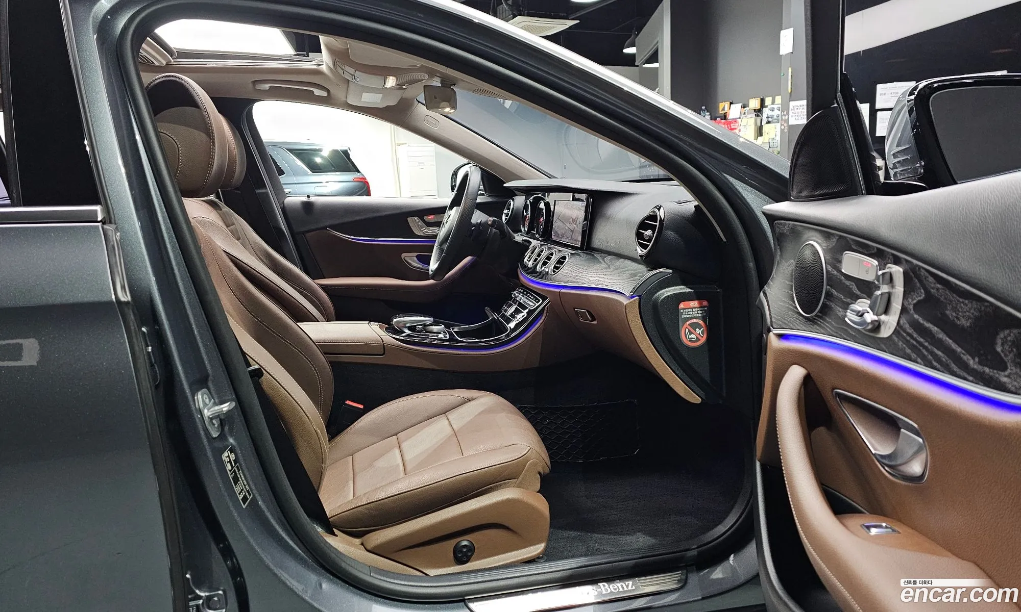 Mercedes-Benz E-Class W213 2017 WDDZF0EB3HA221894 — 14