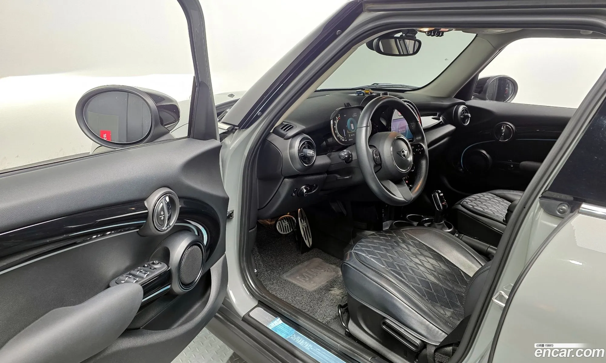 Mini Cooper 2021 WMW41DK09N2R24853 — 5