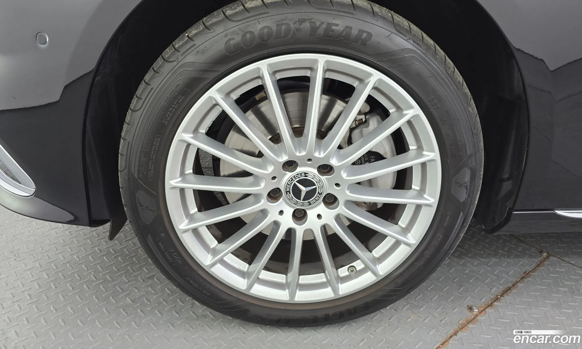 Mercedes-Benz E-Class W213 2023 W1KZF0FB3PB120880 — 10