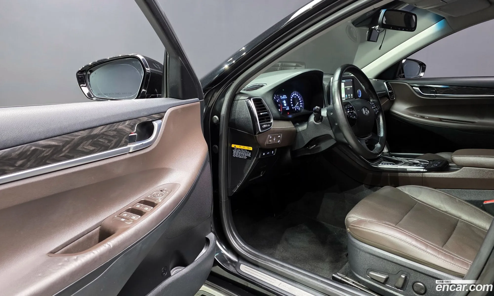 Hyundai Grandeur IG 2019 — 19