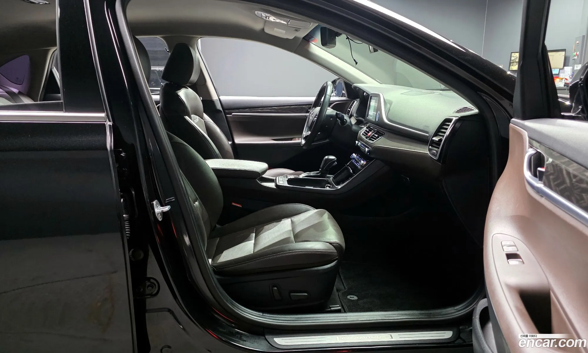 Hyundai Grandeur IG 2019 — 15