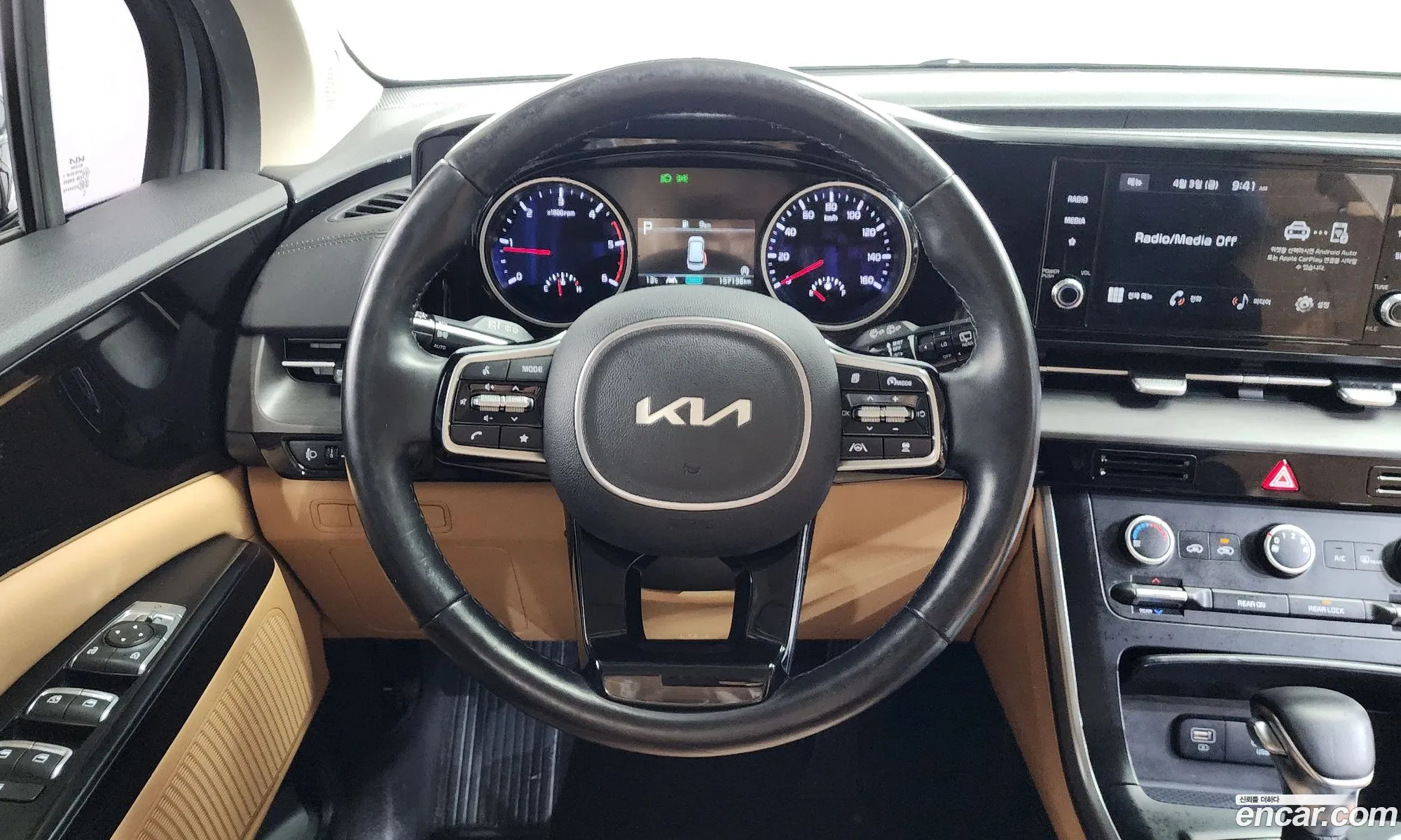 Kia Carnival 2021 — 10