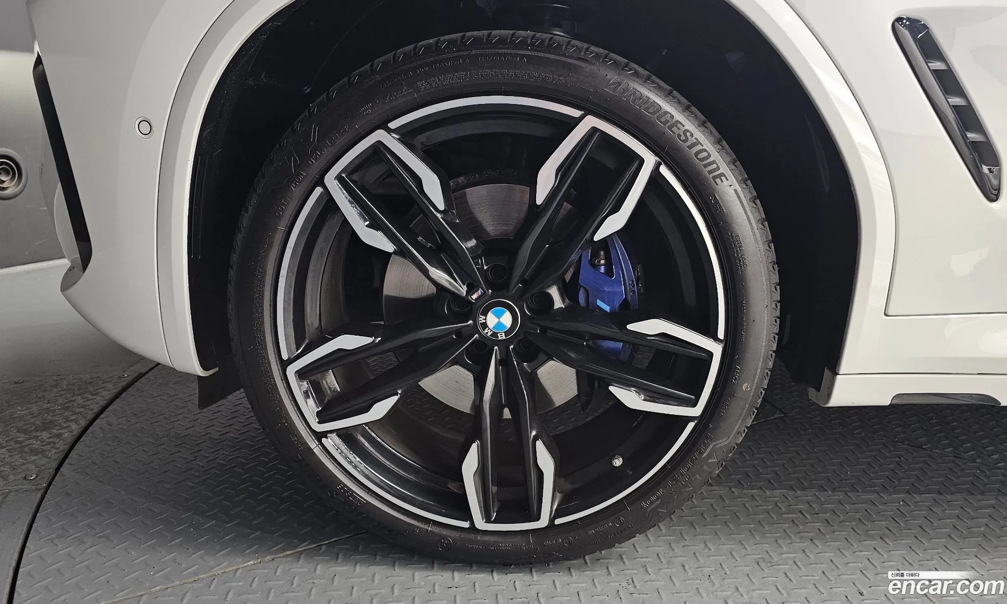 BMW X3 2024 WBA81DP04R9V01993 — 9