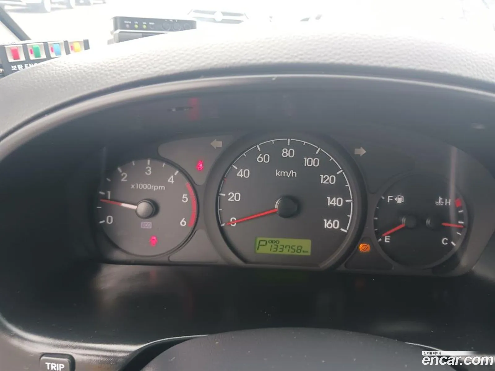 Hyundai Grand Starex 2013 — 17