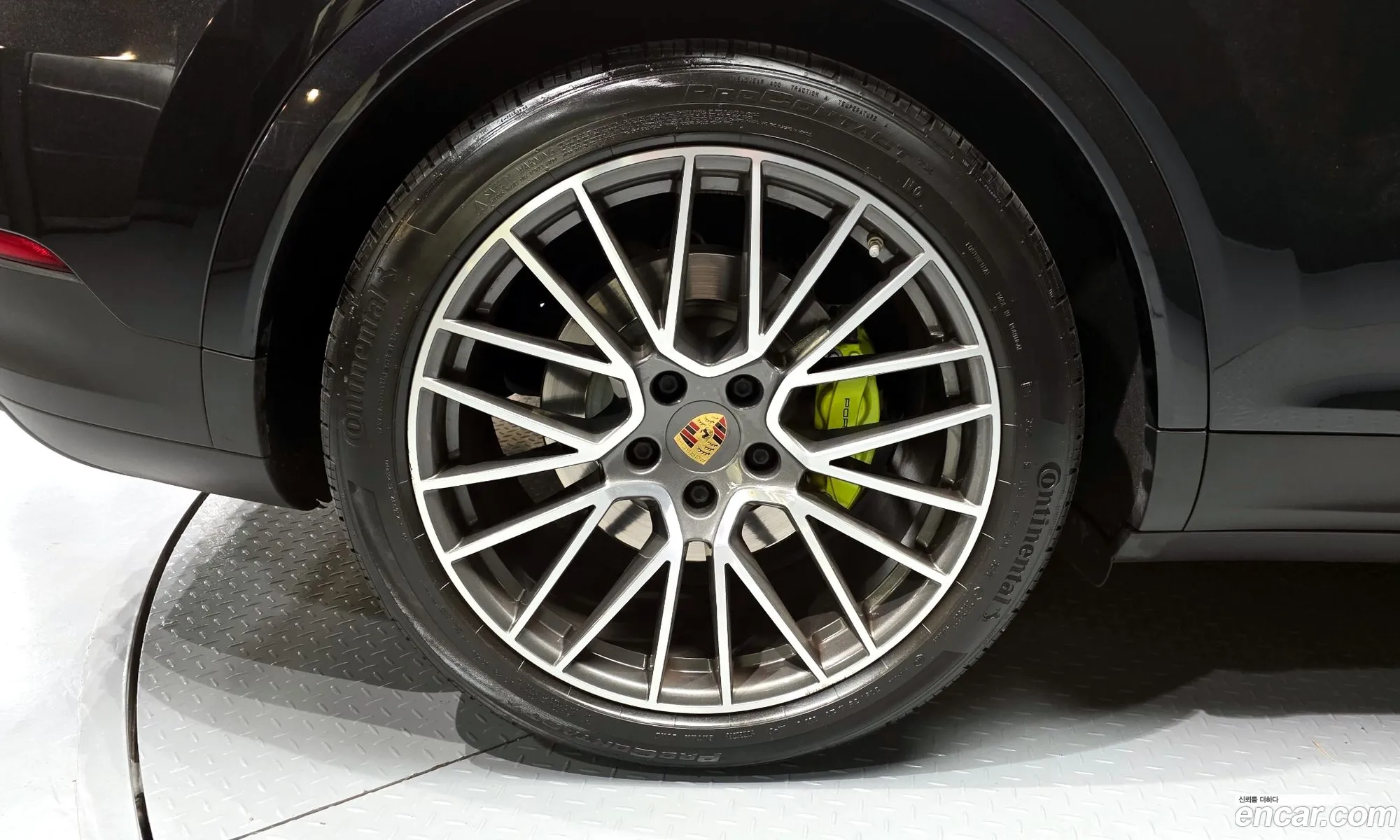 Porsche Cayenne 2022 — 19