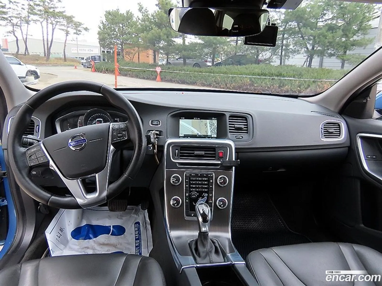 Volvo V60 2016 — 16