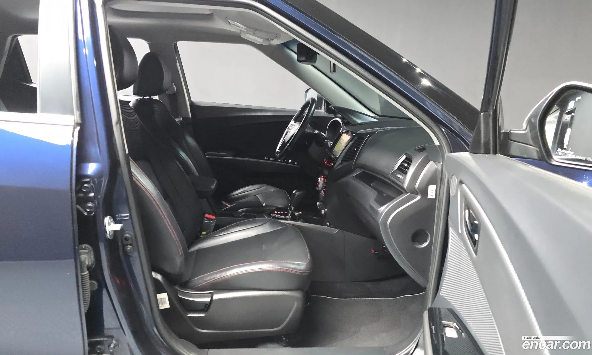 KG Mobility (SsangYong) Tivoli Air 2017 — 3