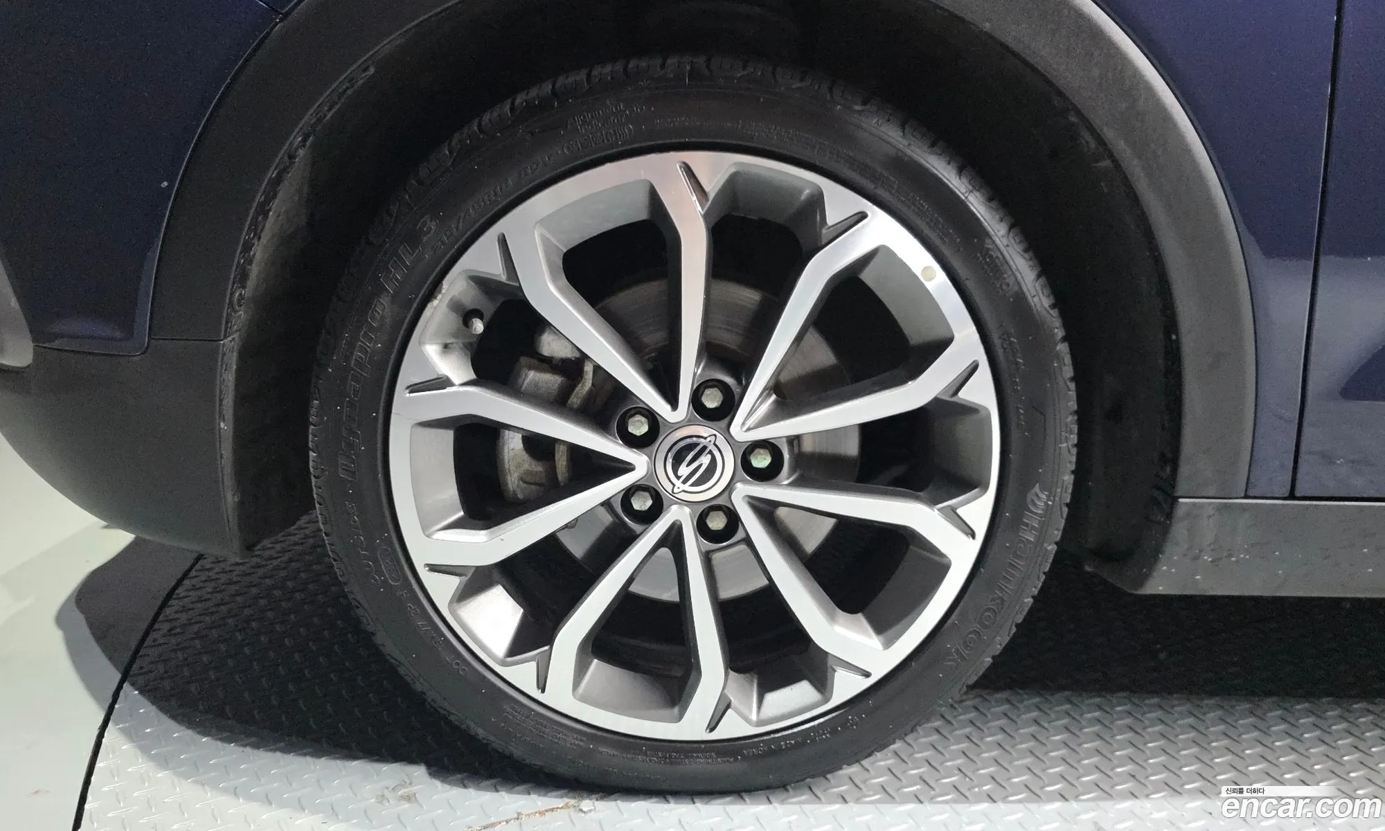 KG Mobility (SsangYong) Tivoli Air 2017 — 16