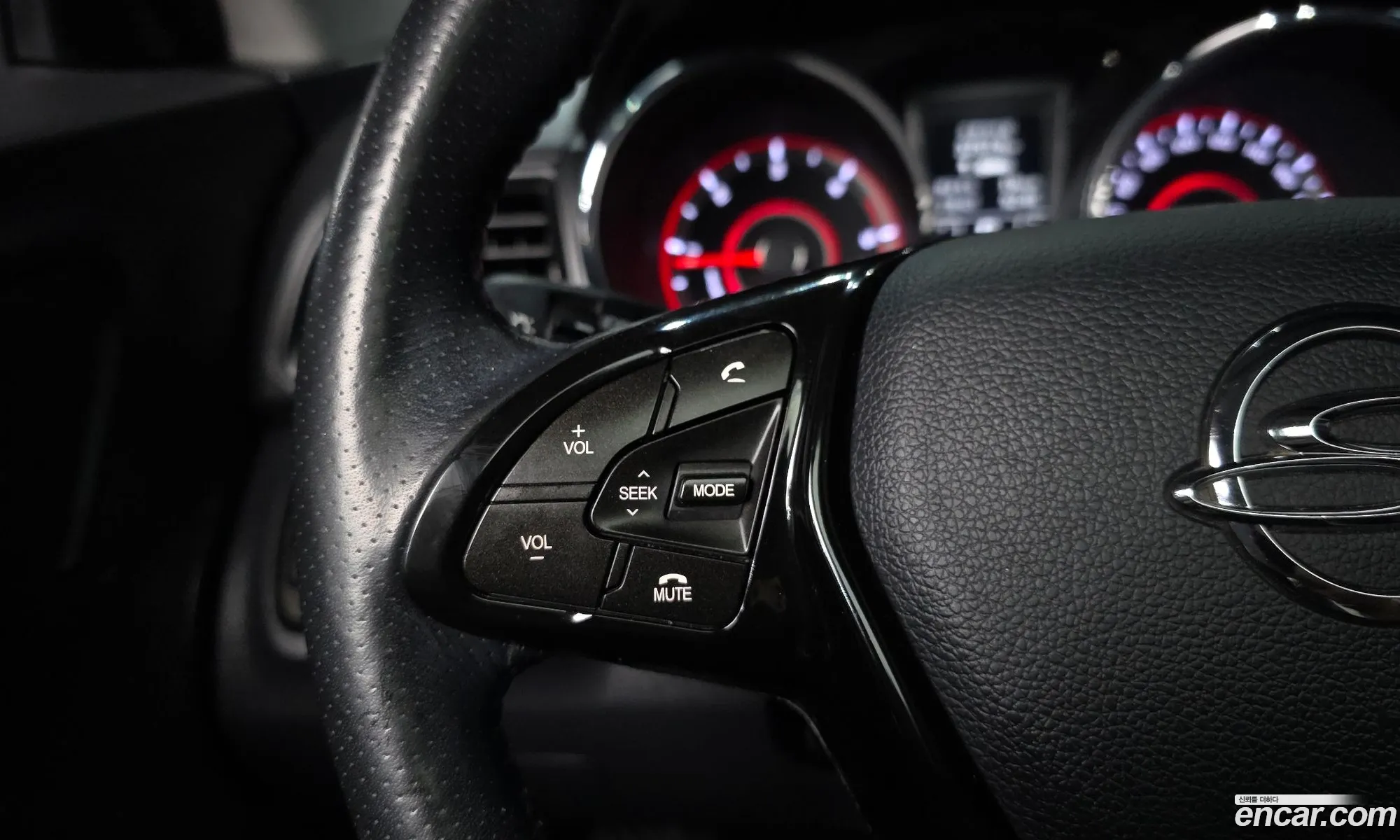 KG Mobility (SsangYong) Tivoli Air 2017 — 25