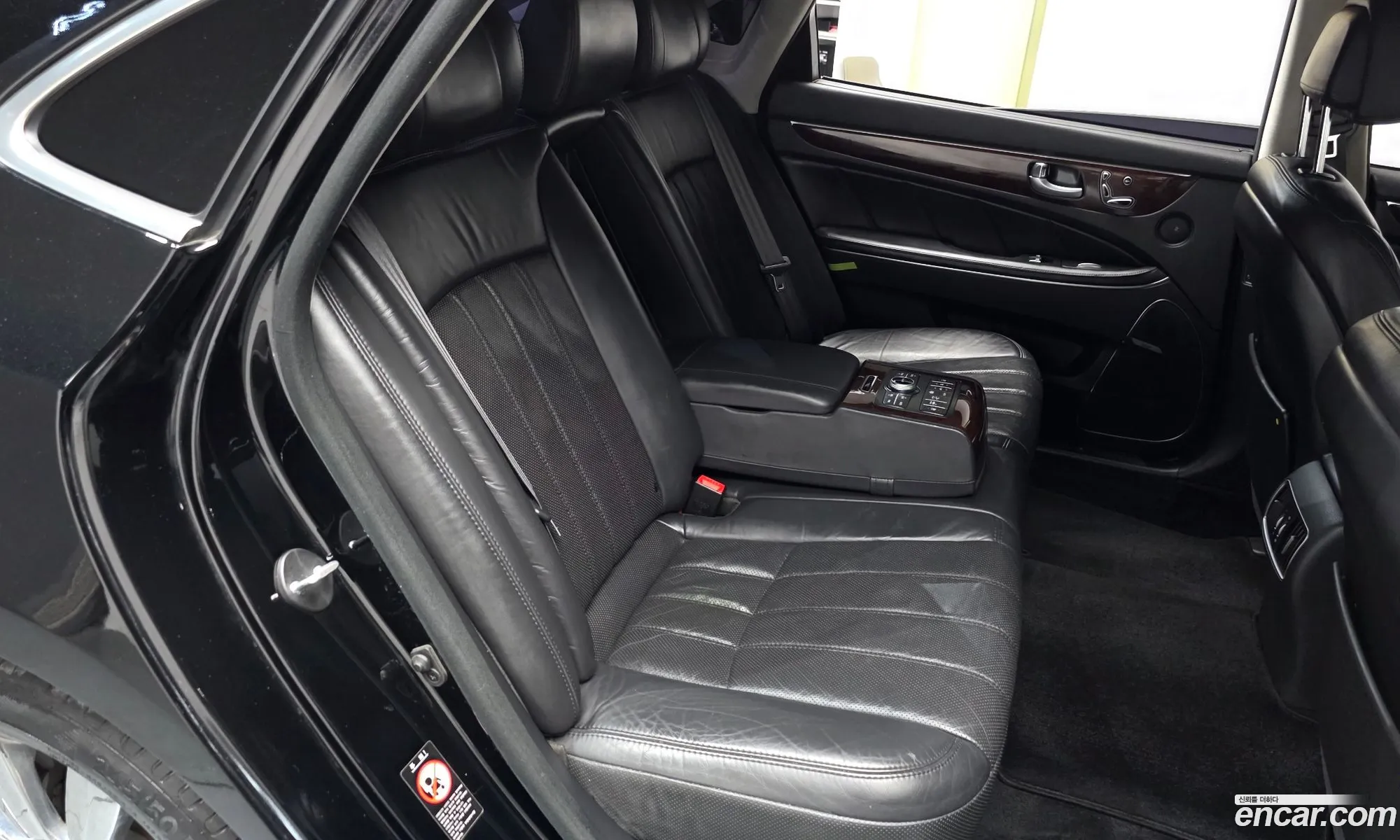 Hyundai Equus 2011 — 7