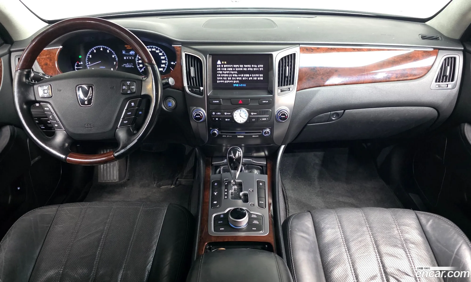 Hyundai Equus 2011 — 18