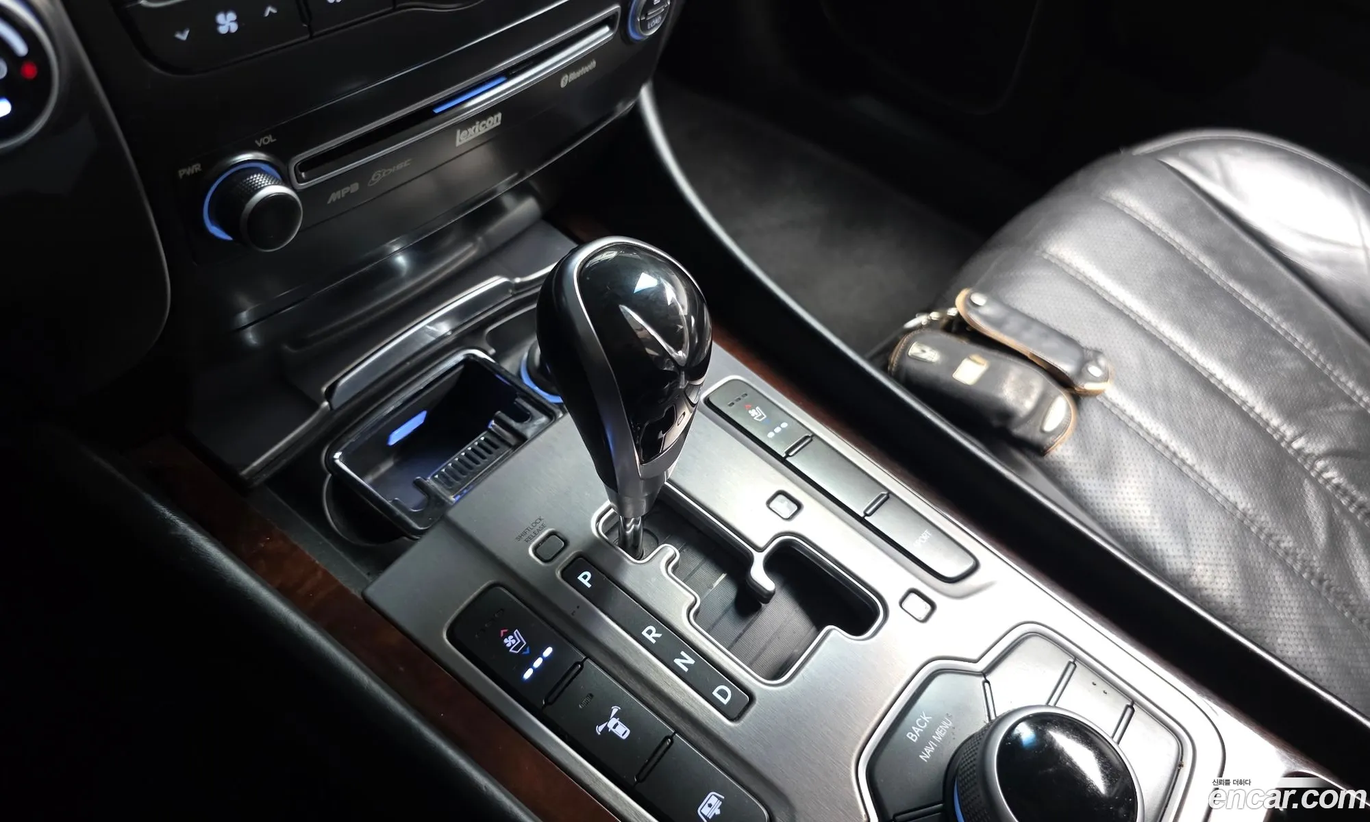 Hyundai Equus 2011 — 10