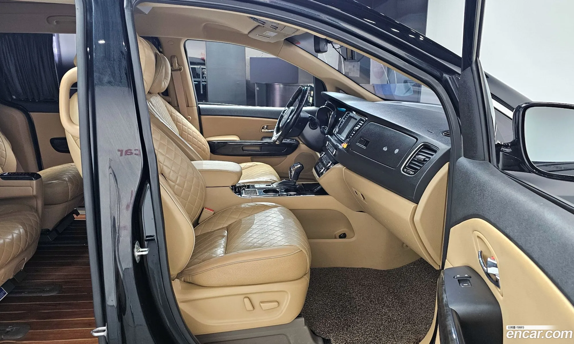Kia Carnival 2018 — 3