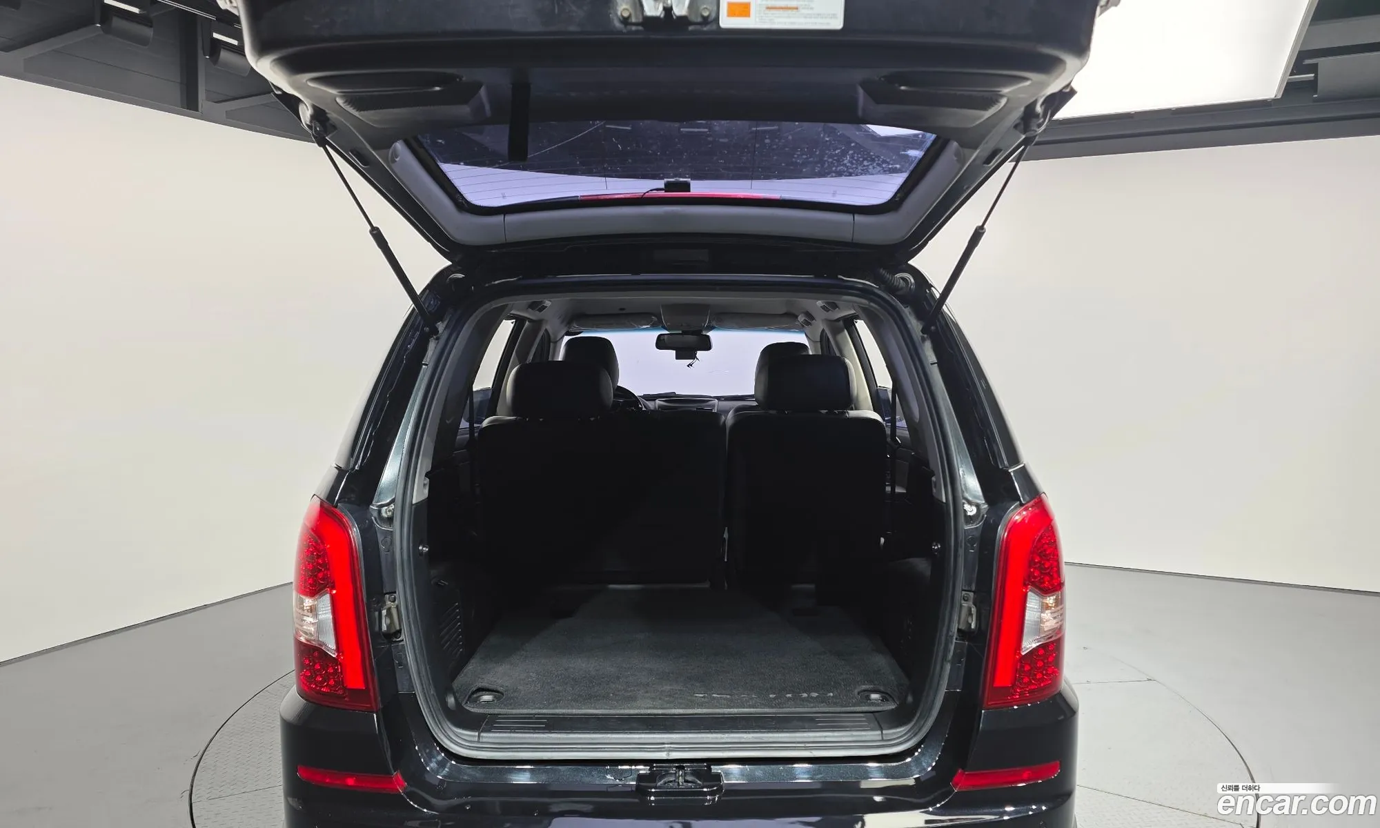 KG Mobility (SsangYong) Rexton W 2016 — 14