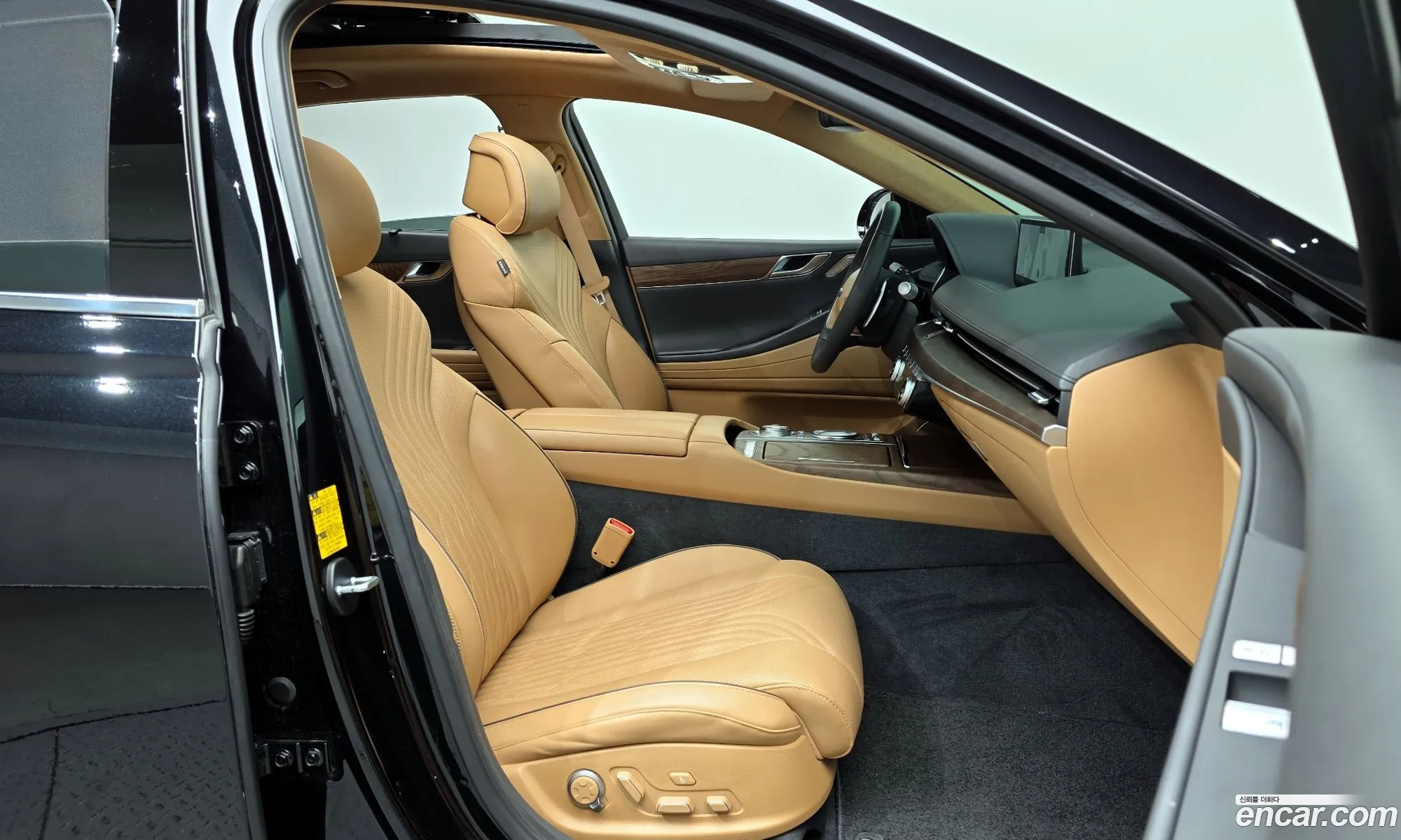 Genesis G80 2022 — 2