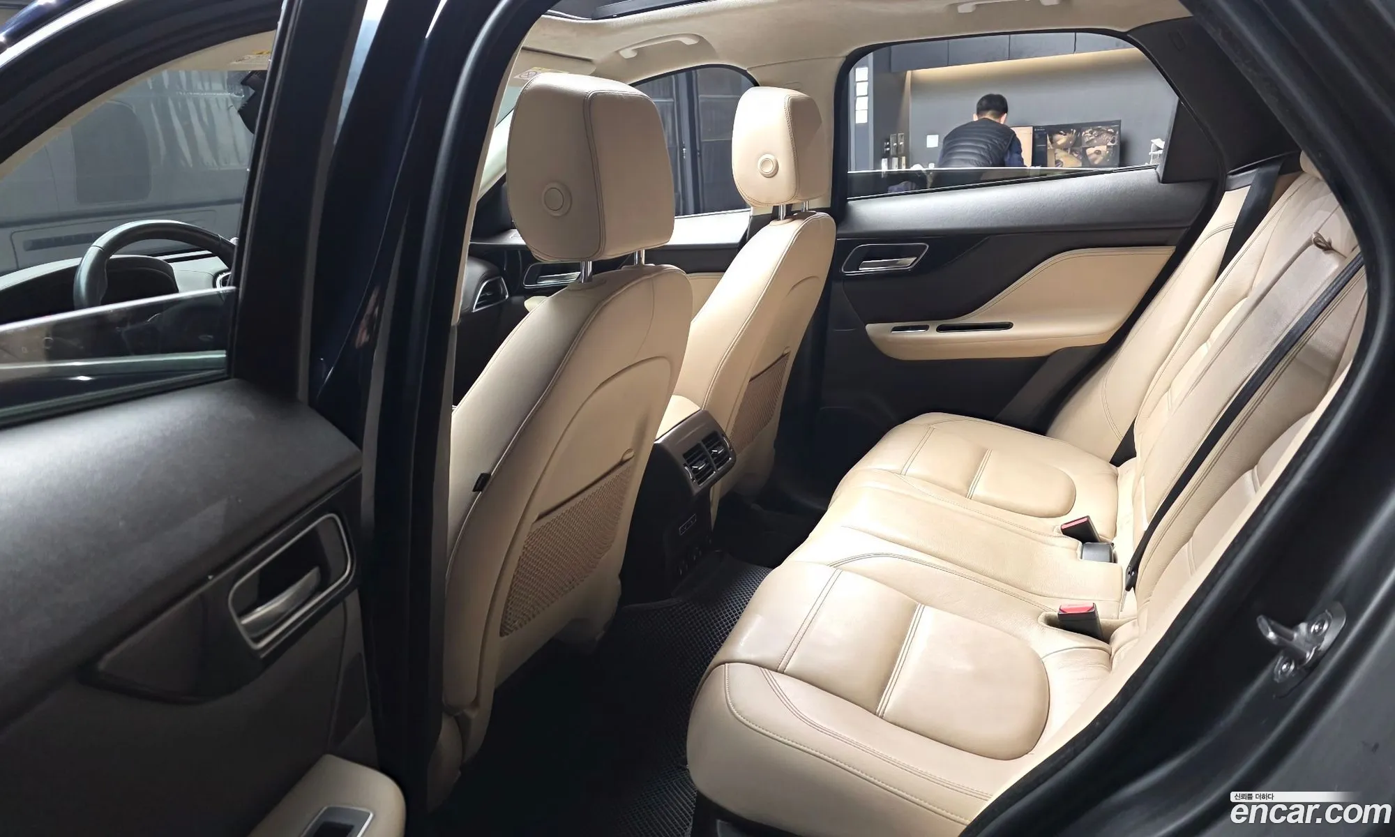 Jaguar F-Pace 2020 SADCA2BN2LA641846 — 18