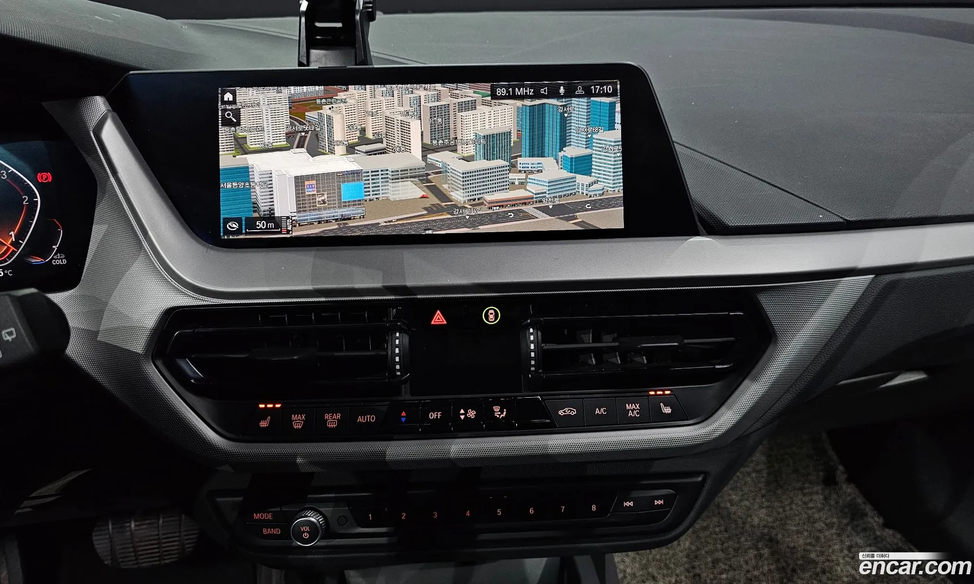 BMW 1 Series 2021 — 7