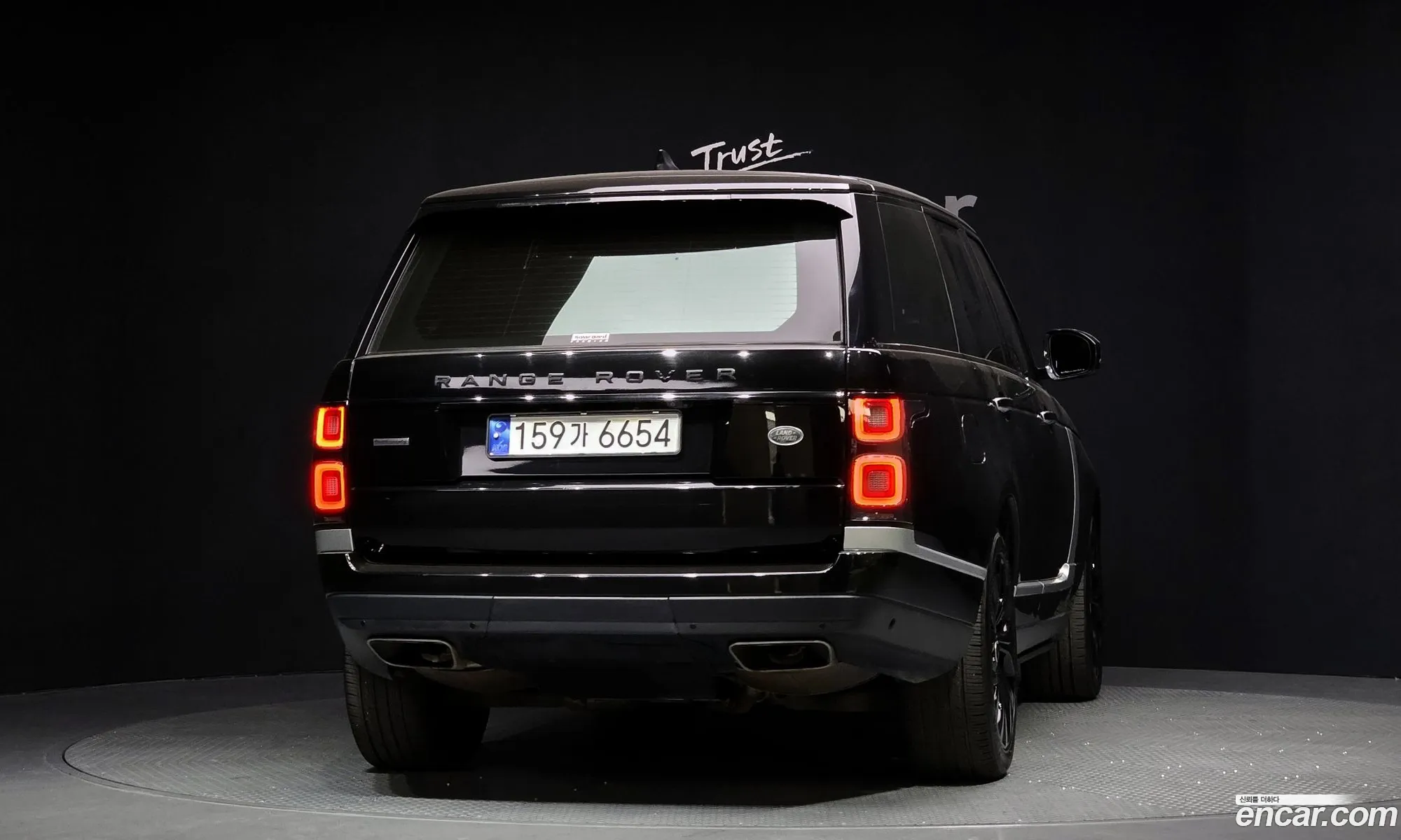 Land Rover Range Rover 2018 SALGA2BJ1JA508558 — 9