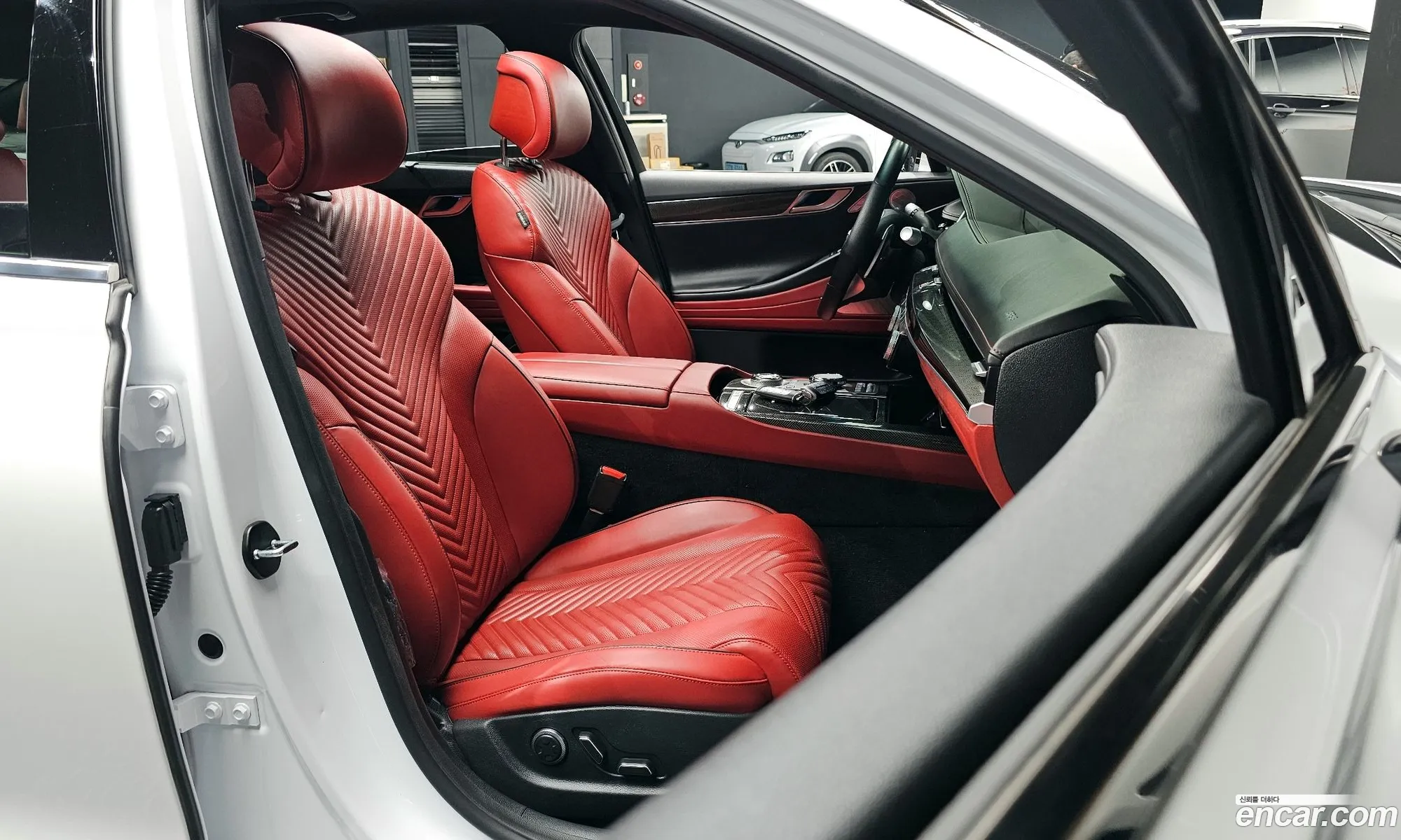 Genesis G80 2023 — 16