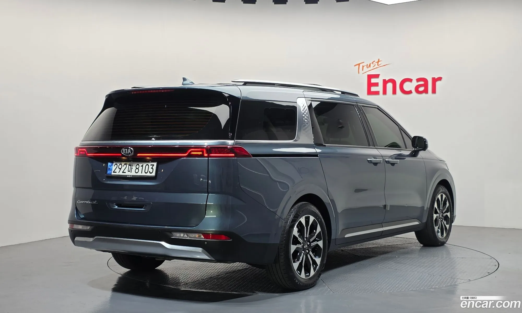 Kia Carnival 2021 — 6