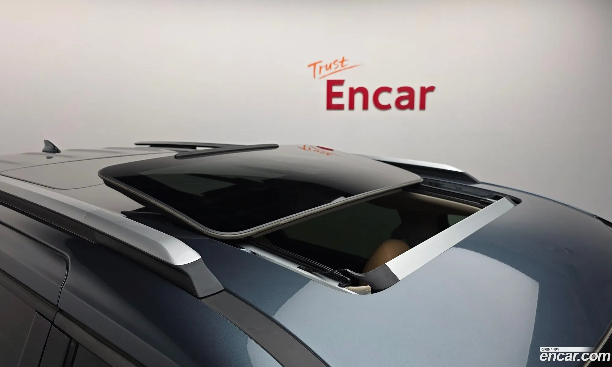 Kia Carnival 2021 — 4