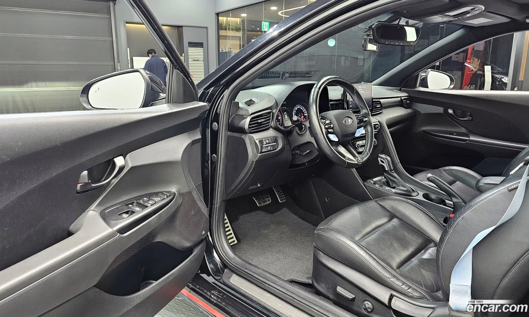 Hyundai Veloster 2021 — 11