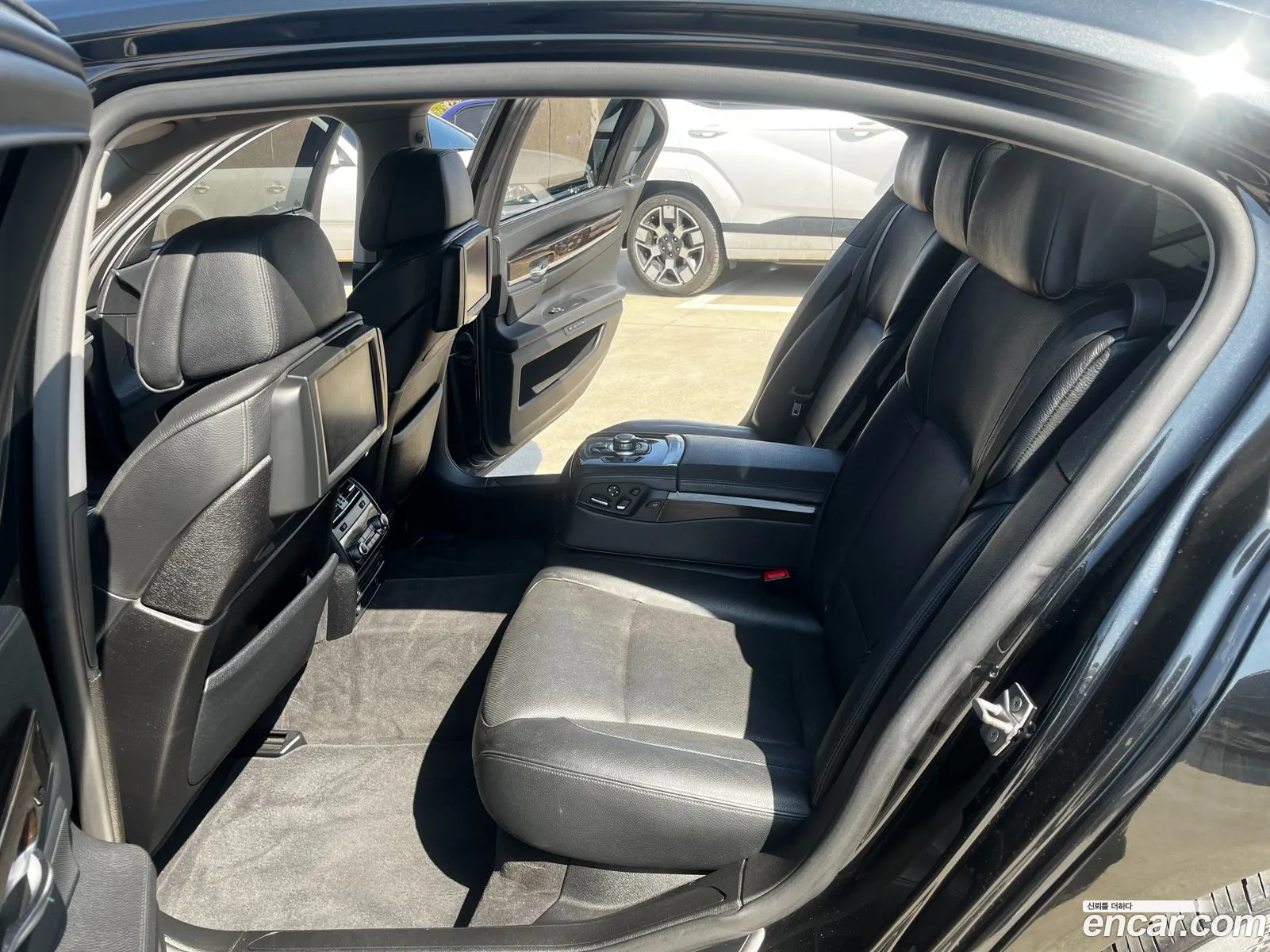 BMW 7 Series 2012 — 9