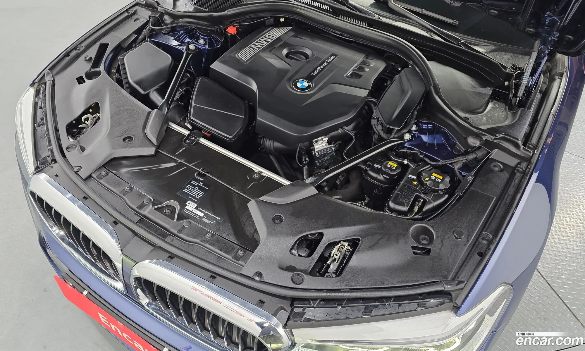 BMW 5 Series 2017 — 11