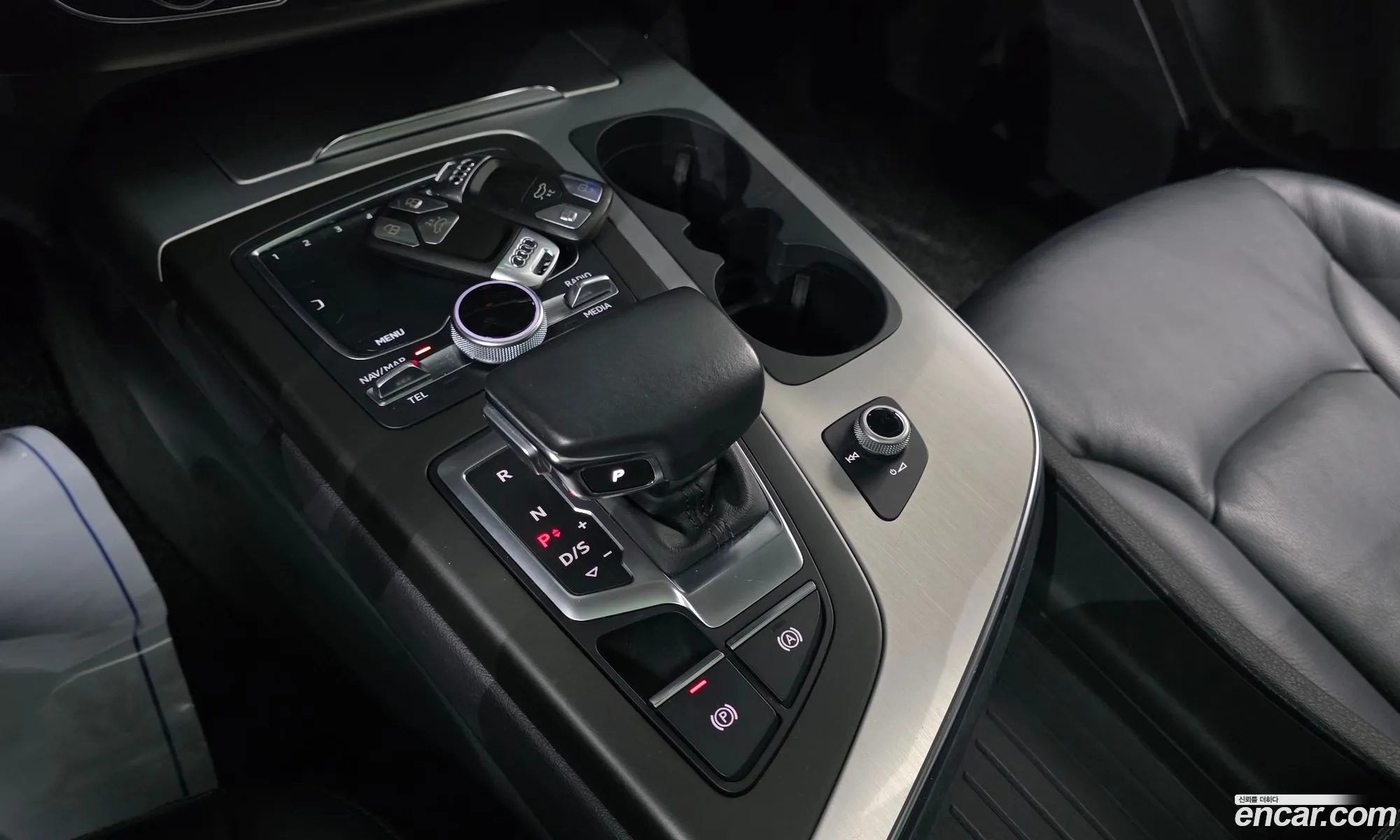 Audi Q7 2019 WAUZZZ4M9KD045509 — 7
