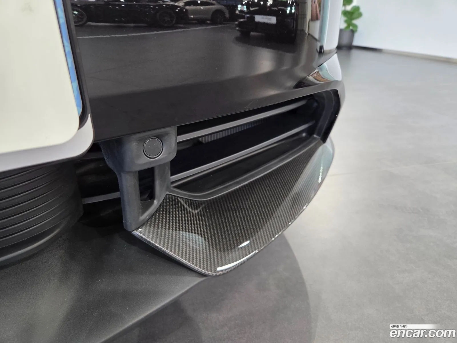 Porsche Taycan 2025 — 8