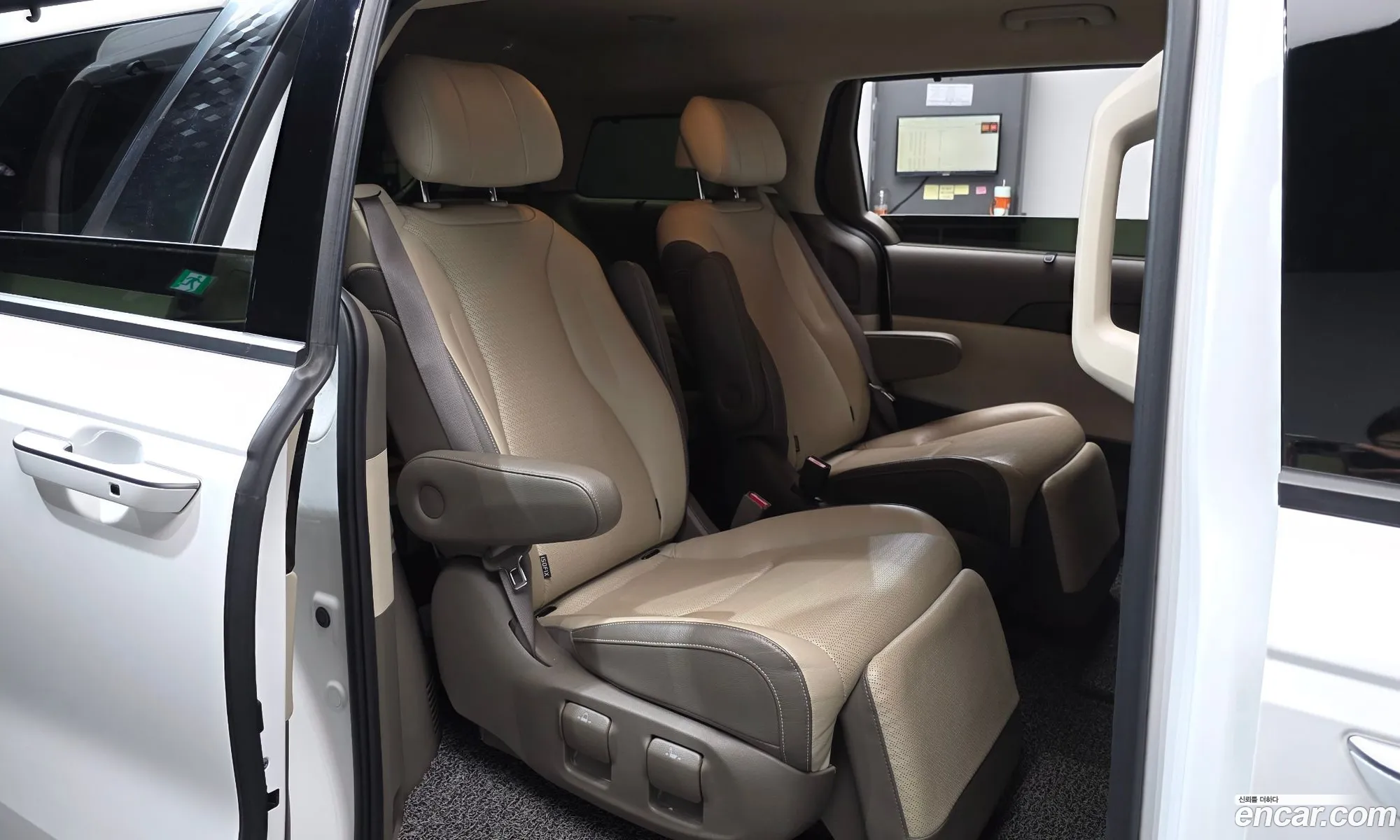 Kia Carnival 2020 — 10