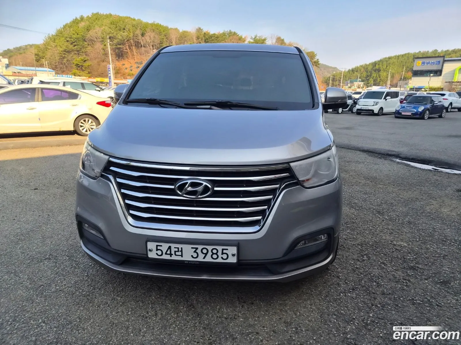 Hyundai Grand Starex 2018 — 18