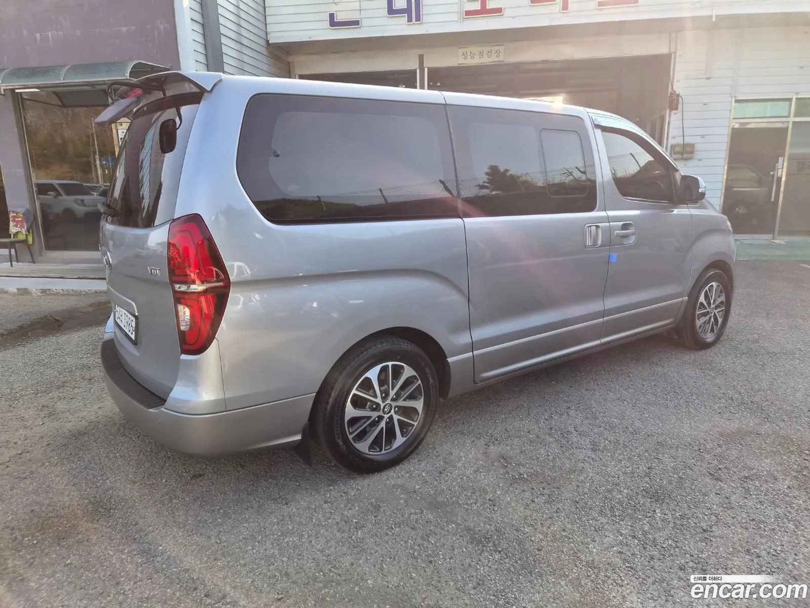 Hyundai Grand Starex 2018 — 5