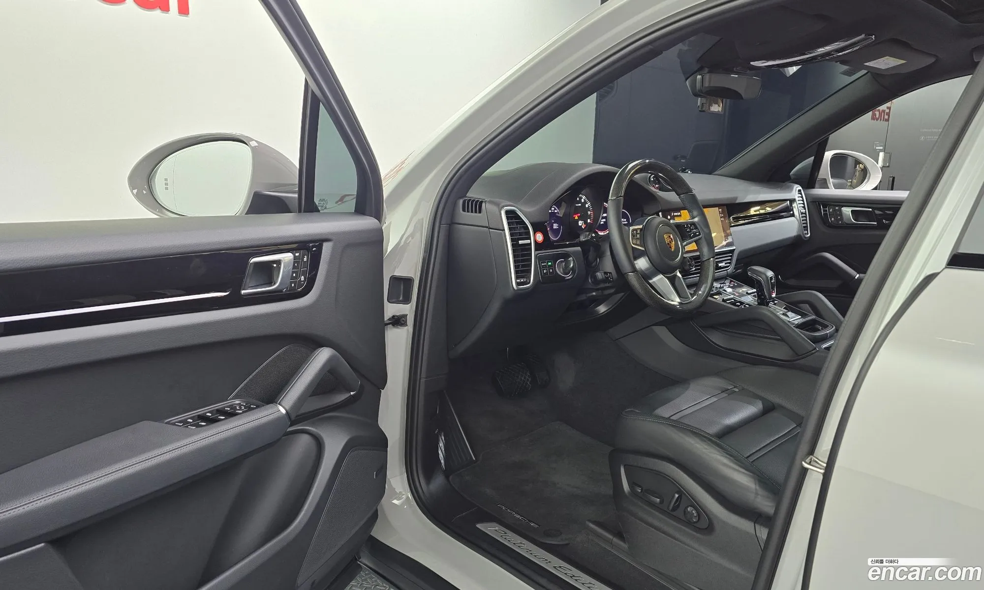 Porsche Cayenne 2022 — 3