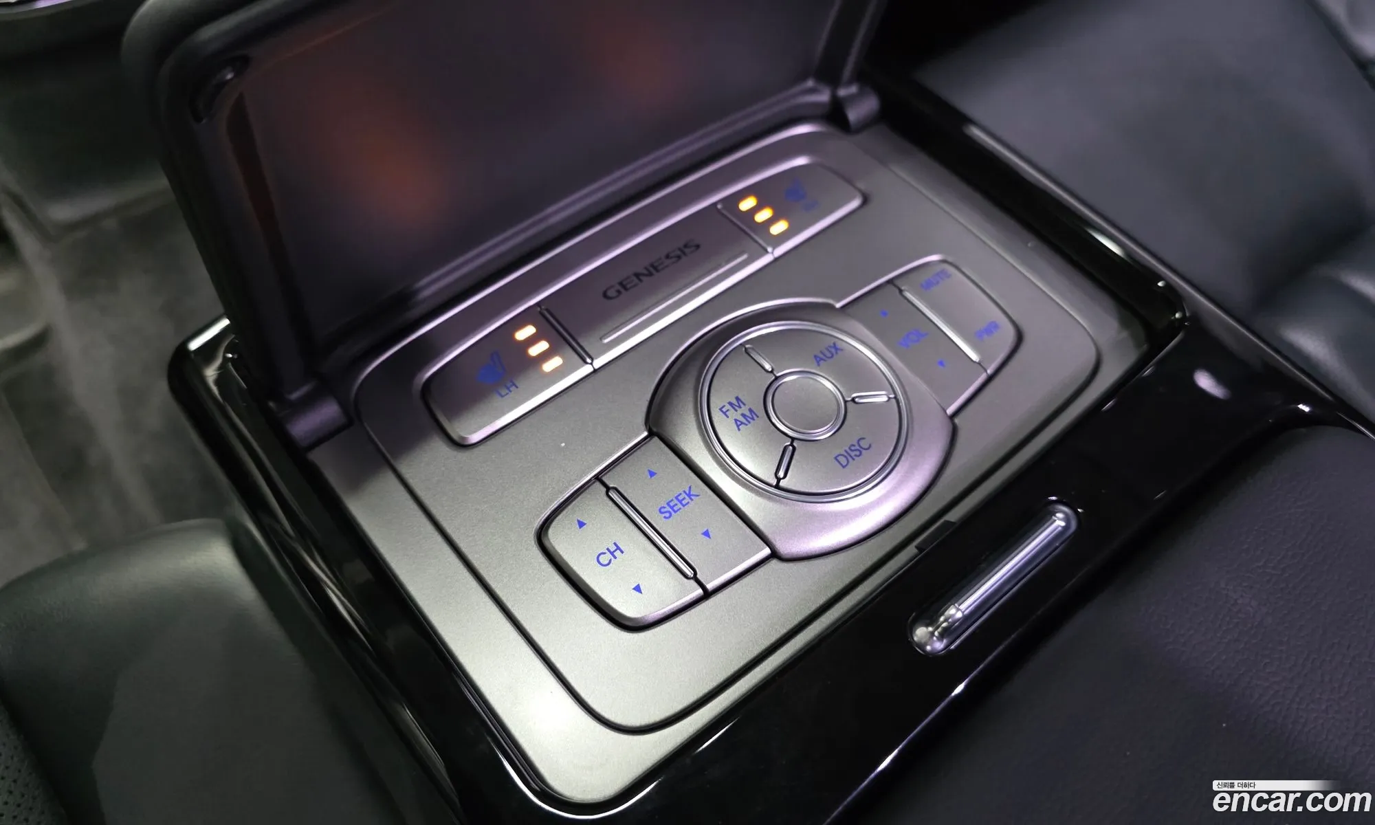 Hyundai Genesis 2011 — 6
