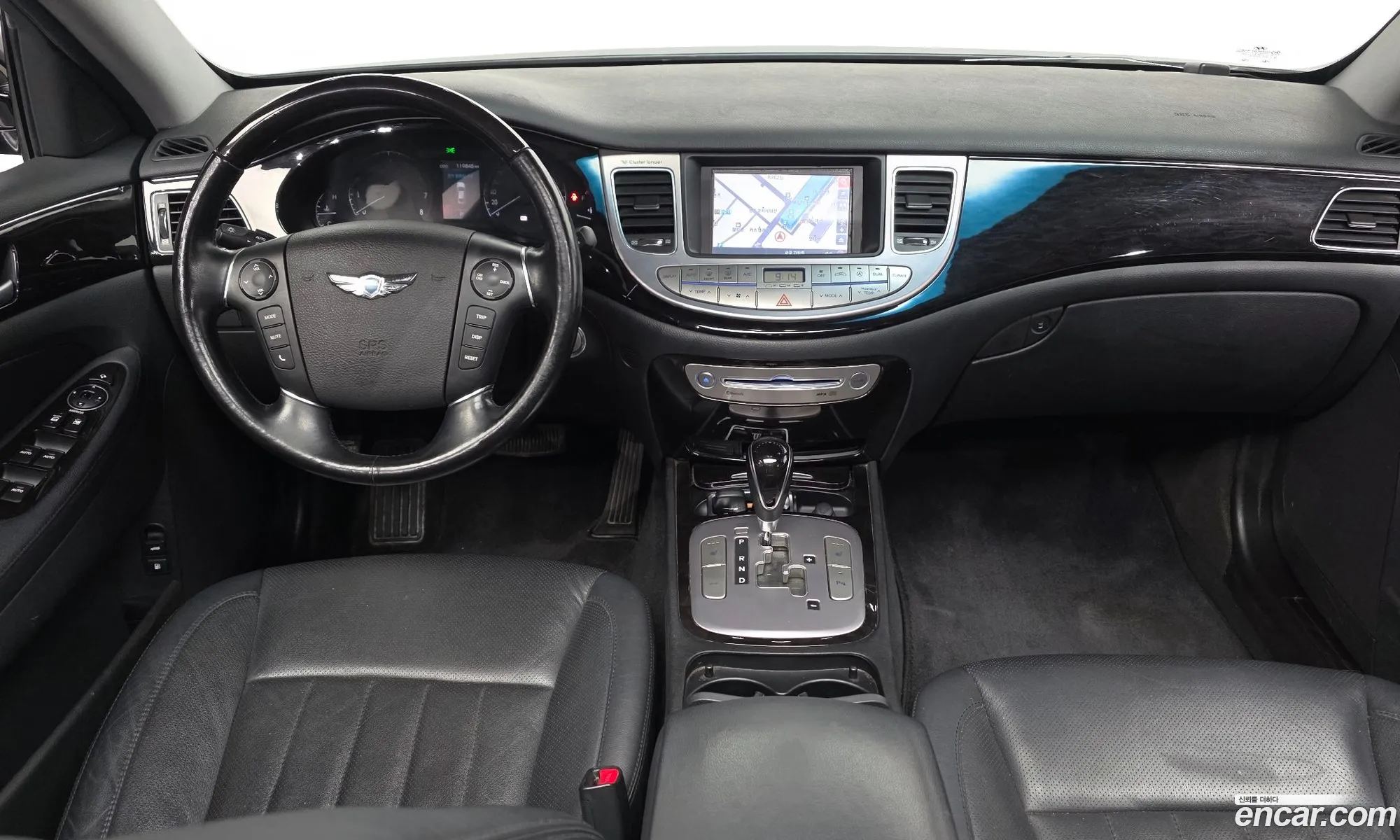 Hyundai Genesis 2011 — 9