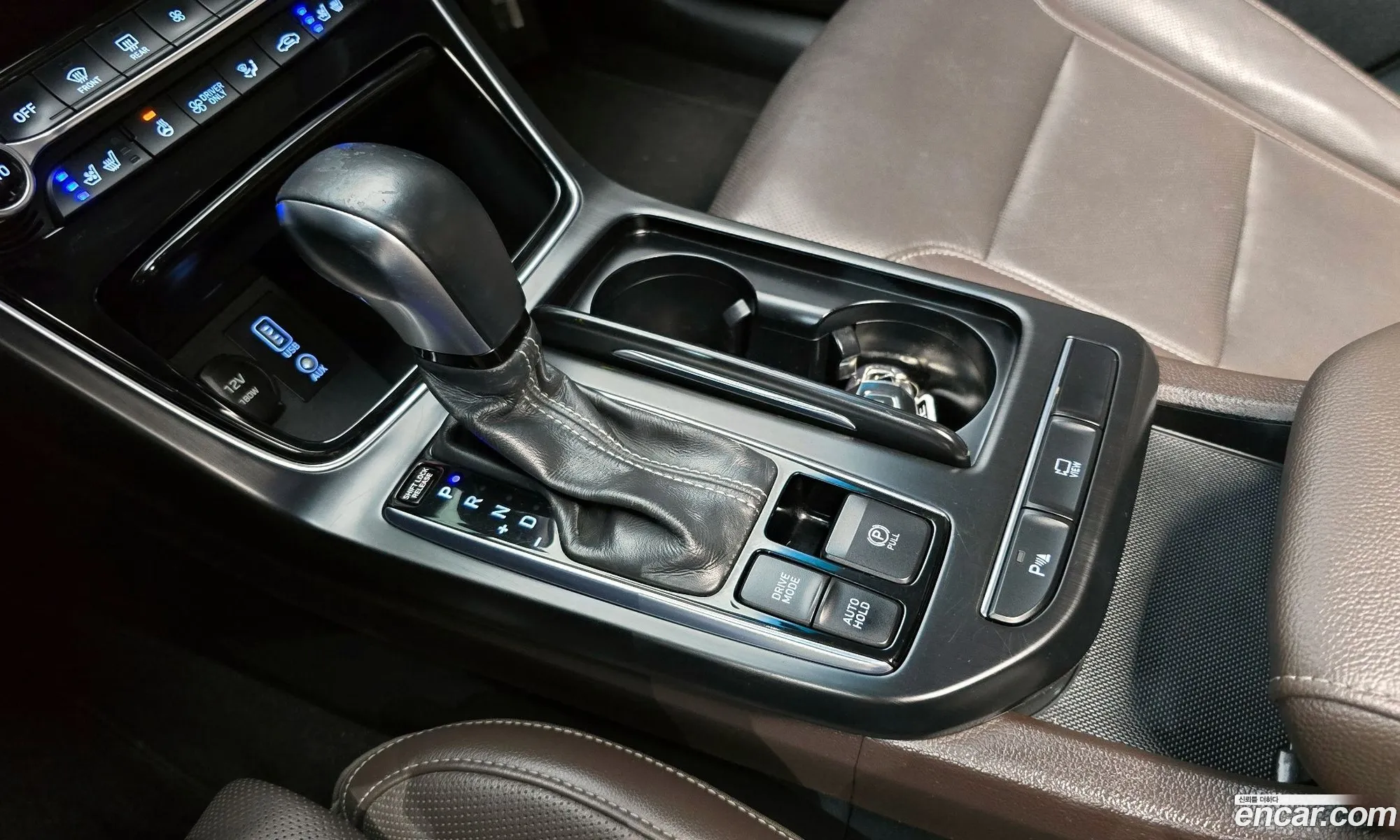 Hyundai Grandeur IG Hybrid 2017 — 17