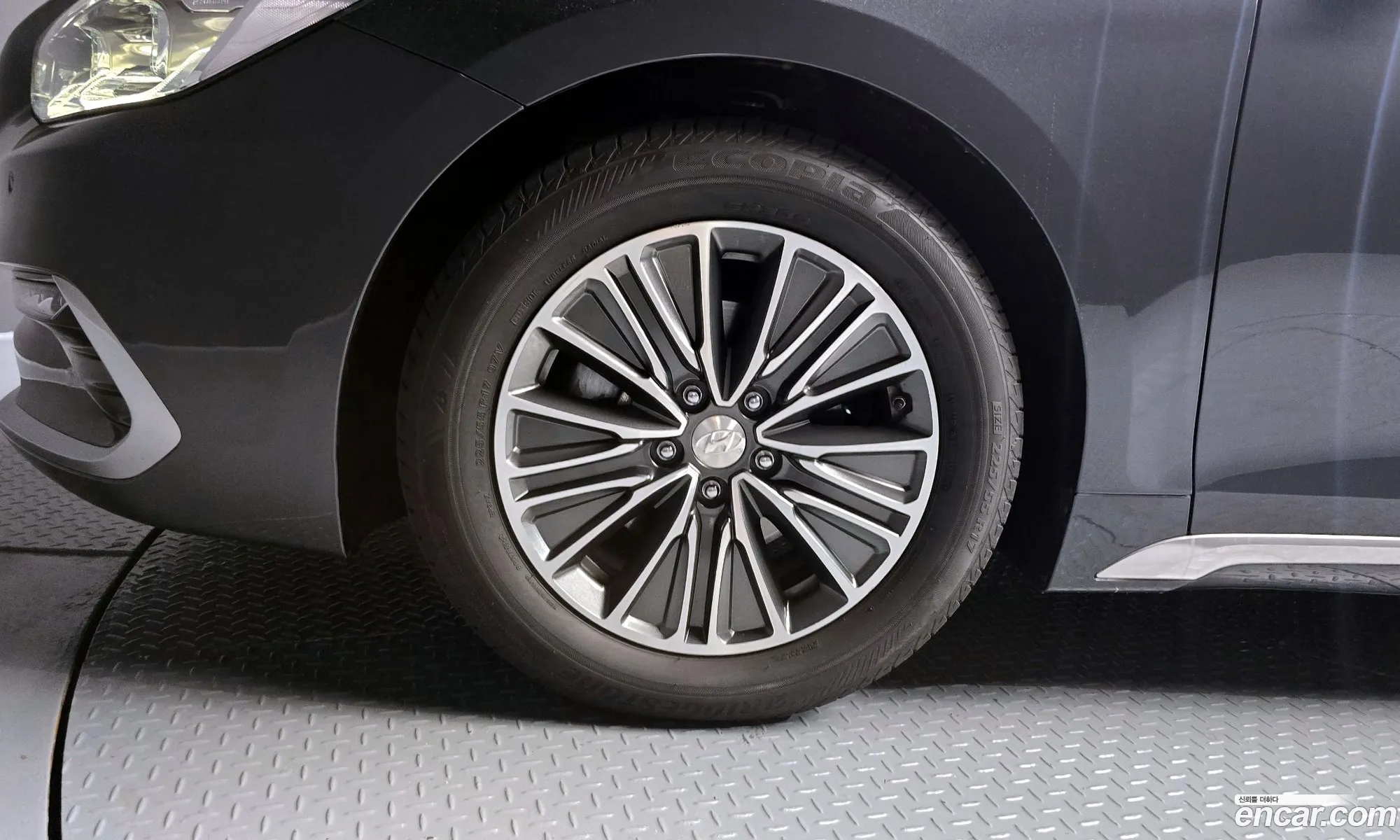 Hyundai Grandeur IG Hybrid 2017 — 4