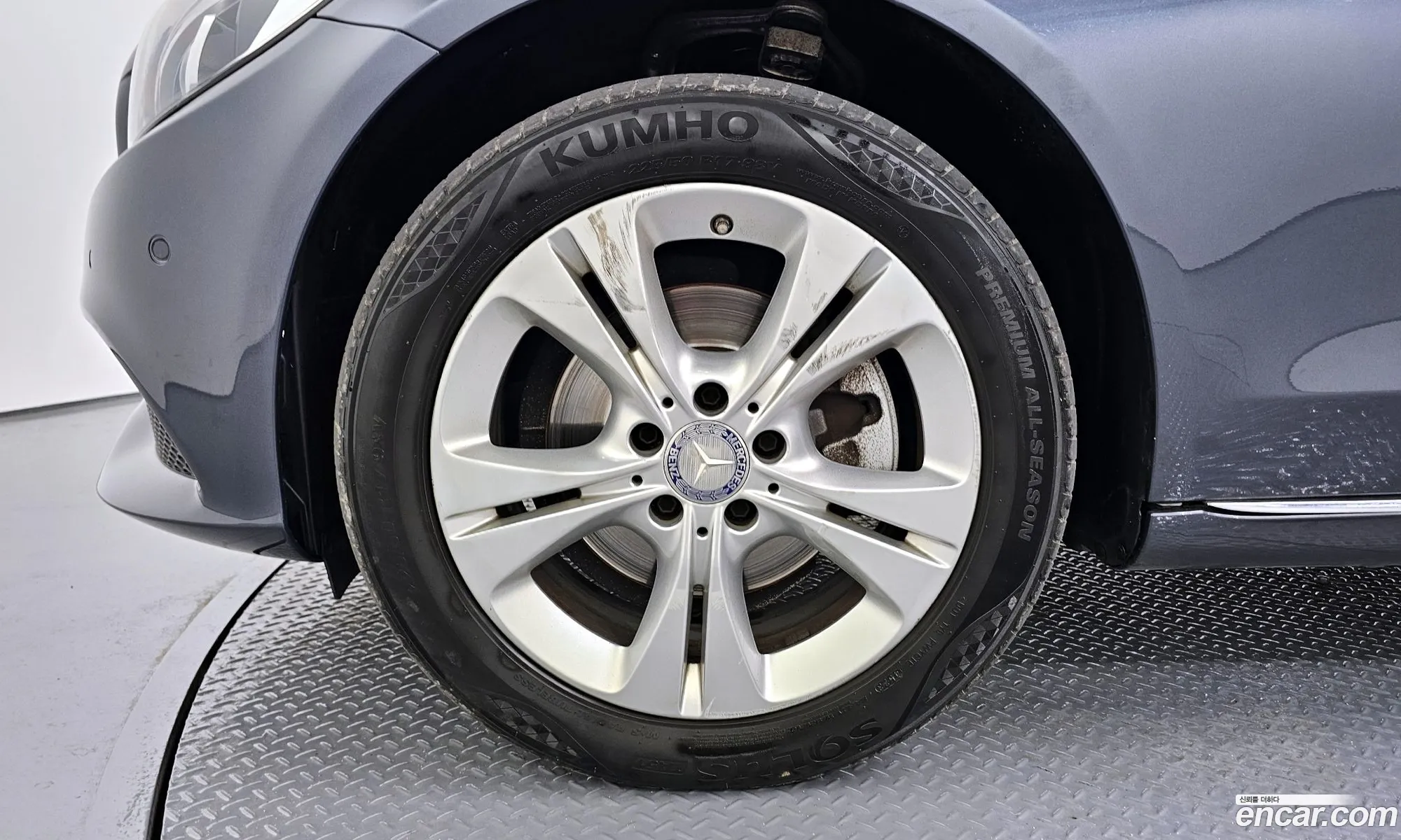 Mercedes-Benz C-Class W205 2016 WDDWF0FB6GF329753 — 19