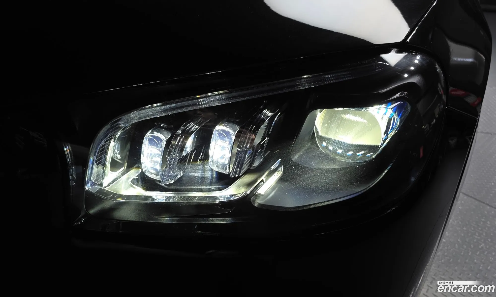 Mercedes-Benz GLS-Class X167 2025 — 28