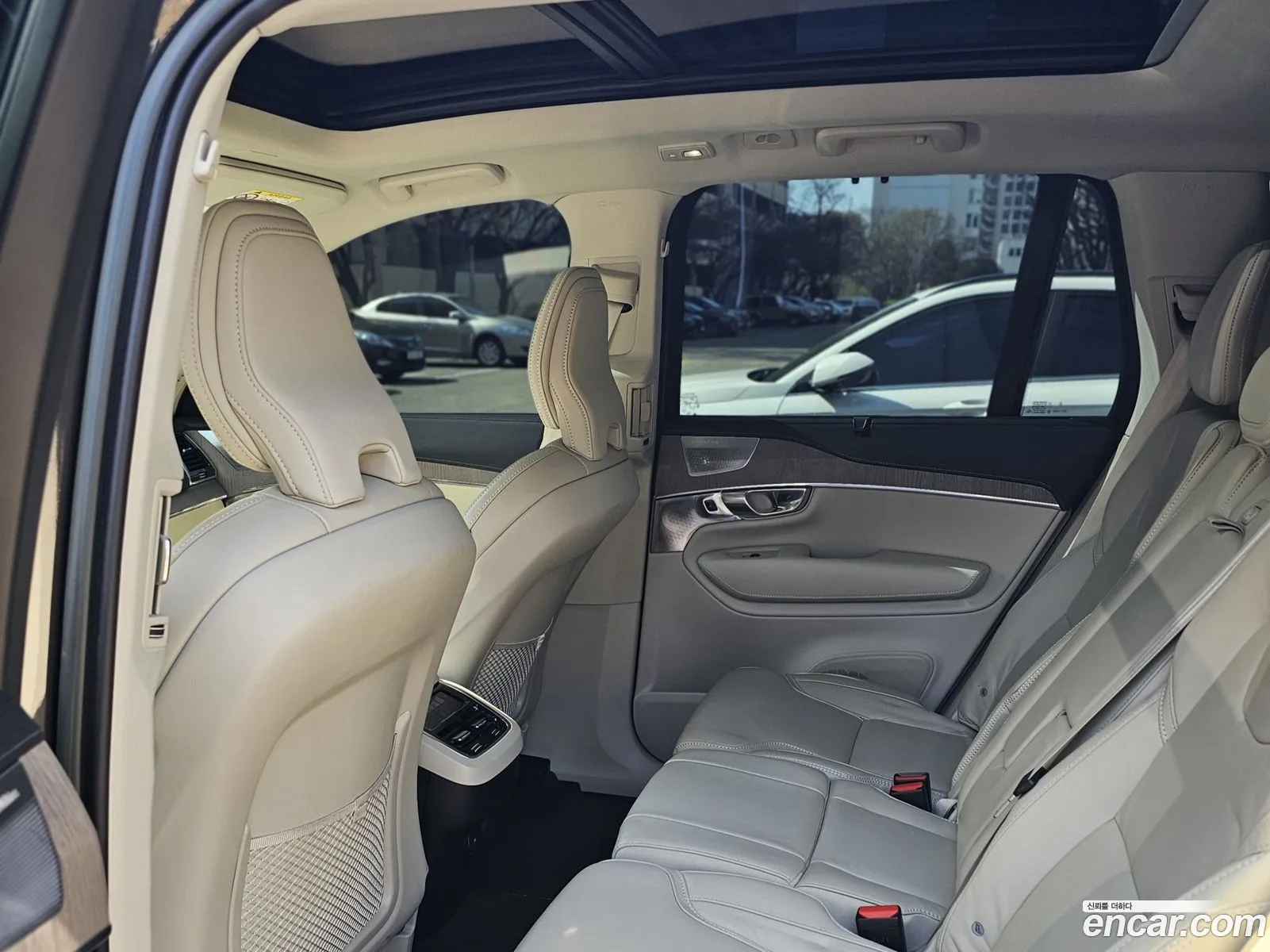 Volvo XC90 2023 — 6