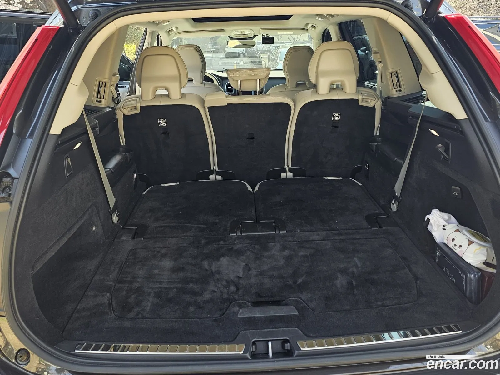 Volvo XC90 2023 — 17