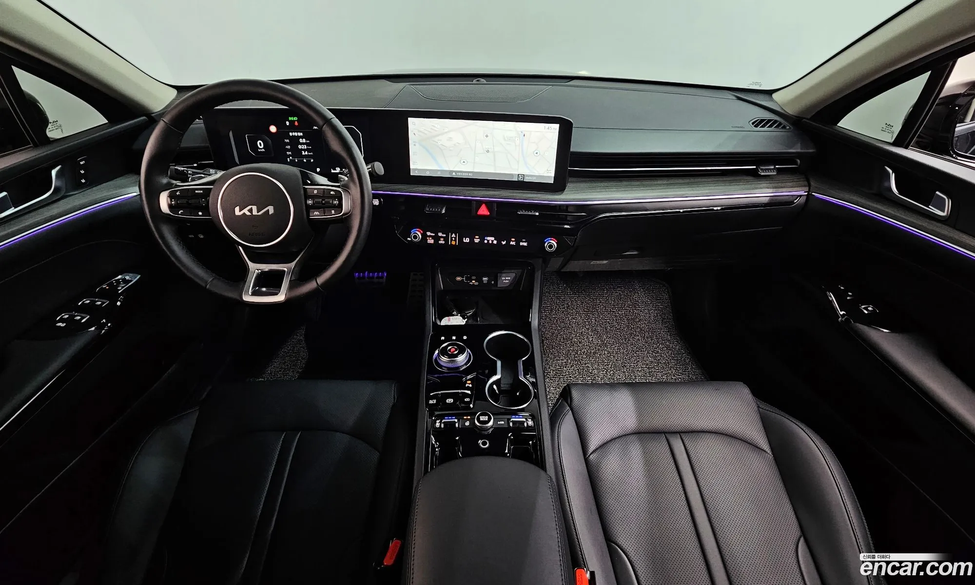 Kia K5 Hybrid 2025 — 9